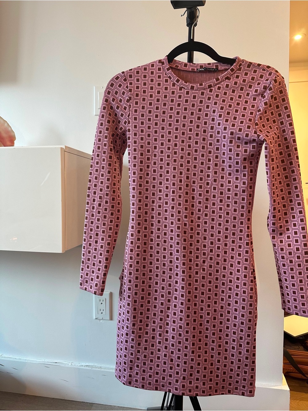 Zara Pink Geometric Long-Sleeve Sheath Dress